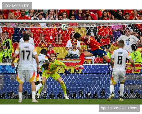 特写:伤停六个月后,布伦特福德前锋伊万·托尼在复出首战中破门后落泪 特写:伤停六个月后,布伦特福德前锋伊万·托尼在复出首战中破门后落泪