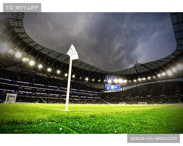 设施升级：热刺计划小幅拓宽球场宽度，以更好发挥边路战术